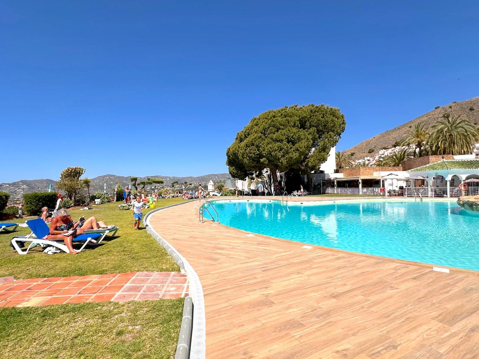 Hibiscus 7 San Juan De Capistrano Apartment Nerja Exterior photo