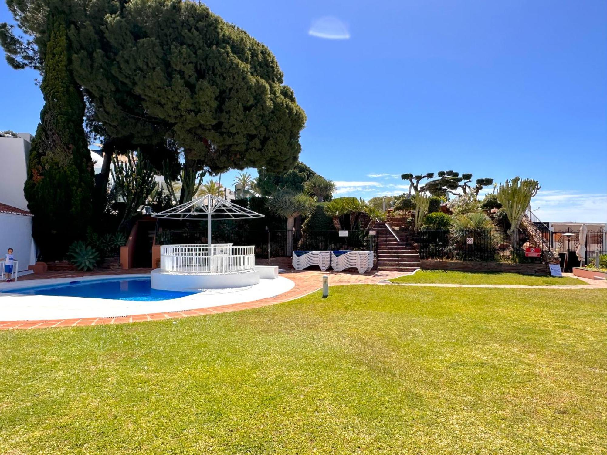 Hibiscus 7 San Juan De Capistrano Apartment Nerja Exterior photo